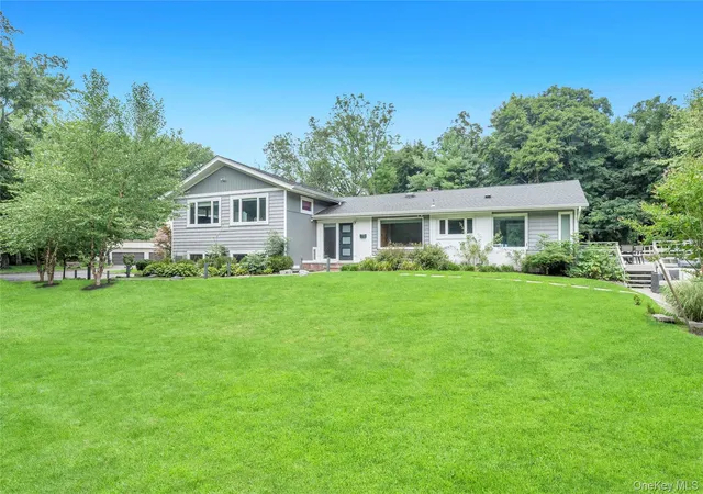 Photo 1 of Single family home for sale at 125 Hicks Ln, North Hempstead, NY 11024 | MLS# 1031832 | Listing updated on 2026-08-23