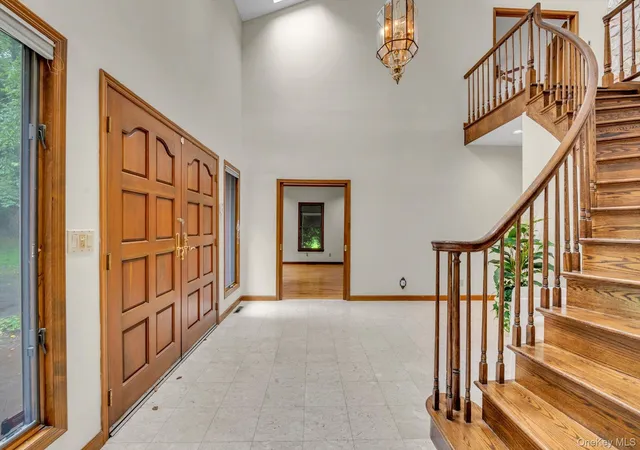 Photo 3 of Sale Pending at 244 Store Hl Rd, Oyster Bay, NY 11568 | MLS# 1031838 | Listing updated on 2026-08-21