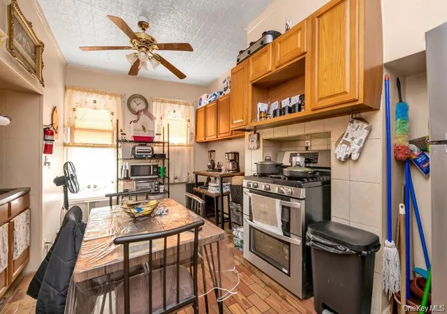 Listing Photo 4 - Condo for sale in building located at 378 Central Ave, New York, NY 11221