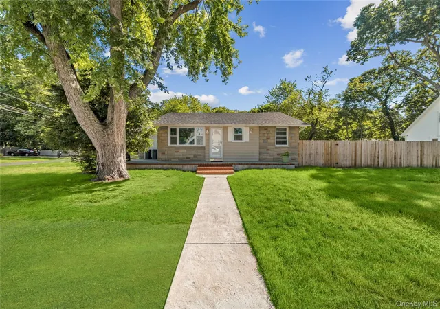 Photo 3 of Sale Pending at 277 Mckinley Dr, Brookhaven, NY 11951 | MLS# 1031856 | Listing updated on 2026-09-19