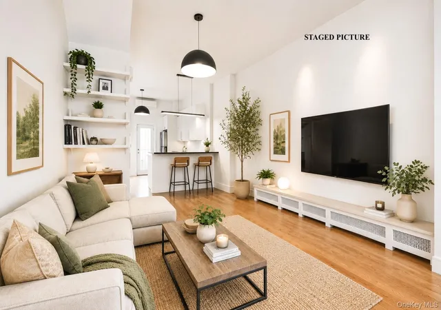 Listing Photo 5 - Condo for sale in building located at 251 Graham Ave, New York, NY 11206