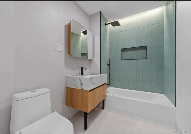 Photo 3 of Manufactured home for sale at 933 Brooklyn Ave, New York, NY 11203 | MLS# 1031884 | Listing updated on 2026-08-29