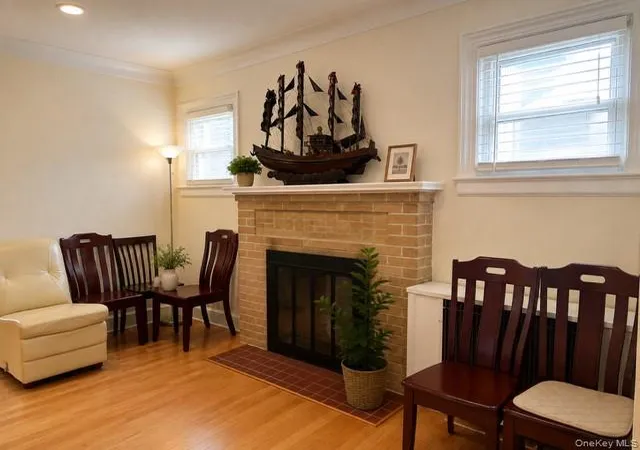 Photo 4 of Single family home for sale at 25511 Iowa Rd, North Hempstead, NY 11020 | MLS# 1031886 | Listing updated on 2026-08-24