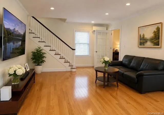 Photo 5 of Single family home for sale at 25511 Iowa Rd, North Hempstead, NY 11020 | MLS# 1031886 | Listing updated on 2026-08-24