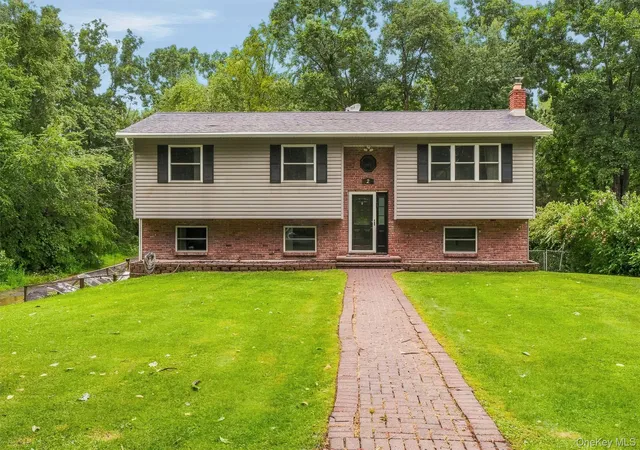 Photo 1 of Sale Pending at 2 Netherwood Dr, Pleasant Valley, NY 12578 | MLS# 1031888 | Listing updated on 2026-10-04