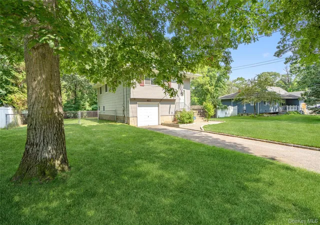 Photo 2 of Sale Pending at 417 Winters Dr N, Brookhaven, NY 11950 | MLS# 1031894 | Listing updated on 2026-08-29
