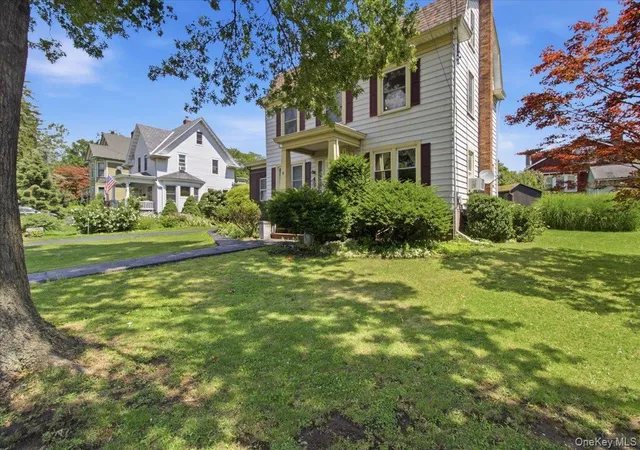 Photo 4 of Single family home for sale at 166 Spring St, Catskill, NY 12414 | MLS# 1031901 | Listing updated on 2026-09-01