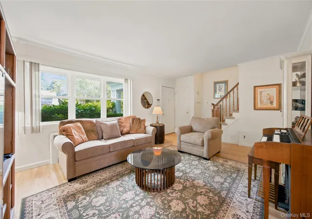 Photo 3 of Sale Pending at 102 Stephan Marc Ln, North Hempstead, NY 11040 | MLS# 1031921 | Listing updated on 2026-08-19