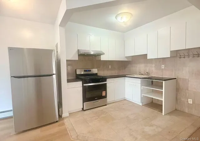 2nd image of 4231 Colden St #R1H, New York, NY 11355 | MLS# 1031925