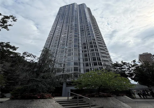 Photo 2 of Condo for sale at 200 E 32nd Street #28C, New York, NY 10016 | MLS# 1031936 | Listing updated on 2026-08-26