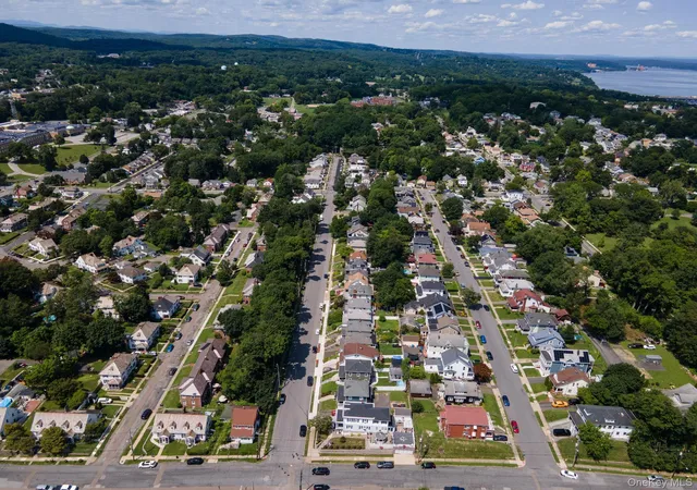 21st image of 102 Prospect St, Newburgh (city), NY 12550 | MLS# 1031945