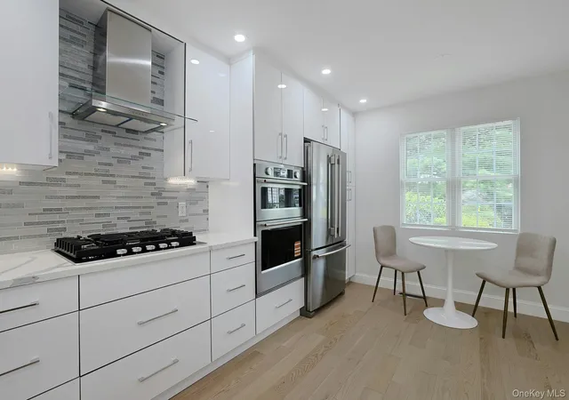 Photo 3 of Sale Pending at 100 Brk Hills Cir #28B, White Plains, NY 10605 | MLS# 1031949 | Listing updated on 2026-09-06
