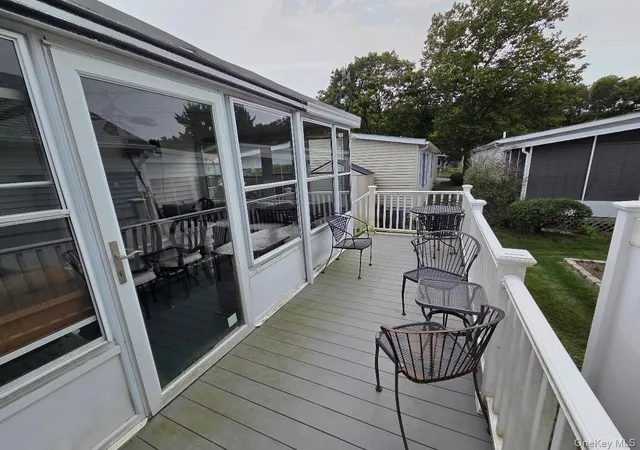 Listing Photo 4 - Condo for sale in building located at 69 Dogwood Ln, Brookhaven, NY 11949