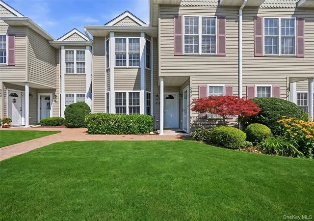 Photo 2 of Sale Pending at 859 Verona Dr, Huntington, NY 11747 | MLS# 1031963 | Listing updated on 2026-09-01