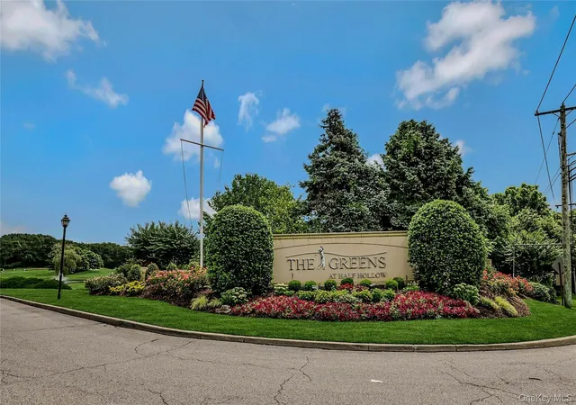 Photo 3 of Sale Pending at 859 Verona Dr, Huntington, NY 11747 | MLS# 1031963 | Listing updated on 2026-09-01