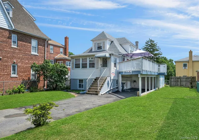 Photo 2 of Single family home for sale at 1650 Research Ave, New York, NY 10465 | MLS# 1031969 | Listing updated on 2026-09-27