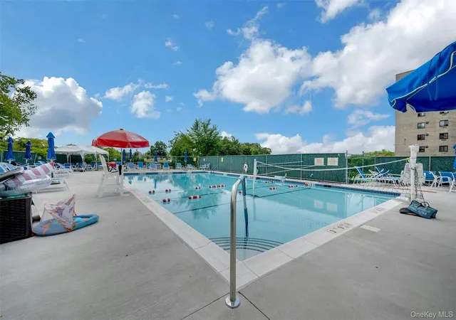 Photo 3 of Condo for sale at 640 Pelham Rd #1D, New Rochelle, NY 10805 | MLS# 1031971 | Listing updated on 2026-10-07