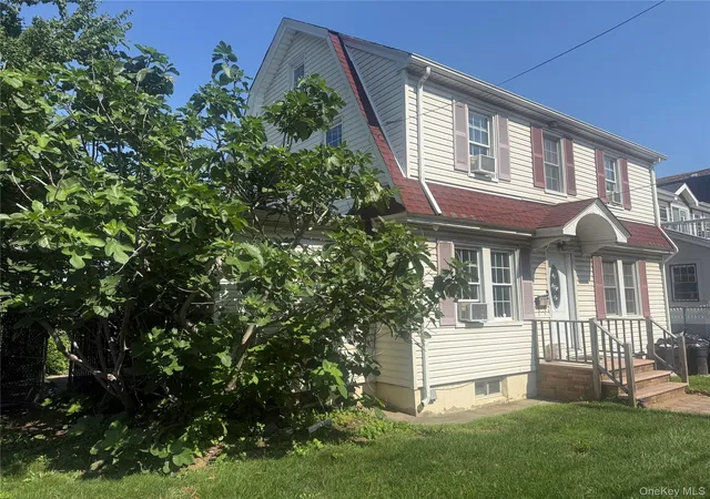 Photo 1 of Sale Pending at 8474 Homelawn St, New York, NY 11432 | MLS# 1031978 | Listing updated on 2026-08-21