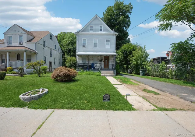 Photo 1 of Single family home for sale at 130 Smith St, Rye Town, NY 10573 | MLS# 1031988 | Listing updated on 2026-08-29