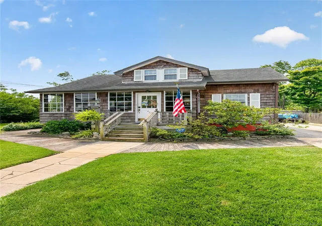Photo 2 of Sale Pending at 42 Cedar St, Islip, NY 11751 | MLS# 1032012 | Listing updated on 2026-09-02