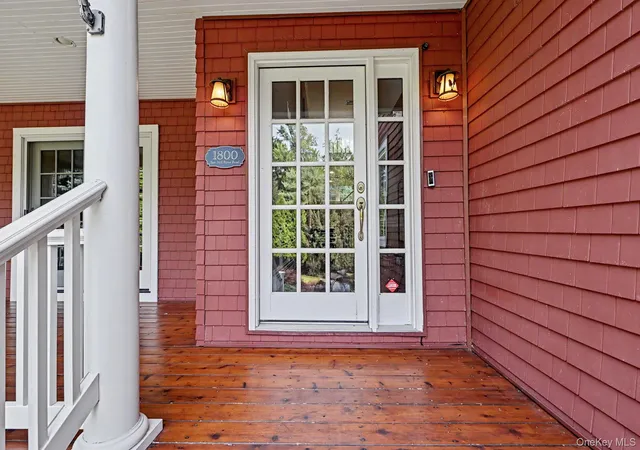 Photo 3 of Sale Pending at 1800 Saw Ml River Rd, Greenburgh, NY 10607 | MLS# 1032021 | Listing updated on 2026-09-25