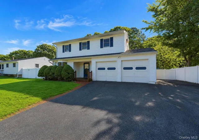 Photo 2 of Sale Pending at 117 Selden Blvd, Brookhaven, NY 11720 | MLS# 1032034 | Listing updated on 2026-09-30