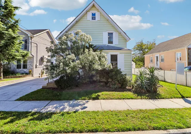 Photo 2 of Multi family home for sale at 199 Terrell Ave, Hempstead, NY 11572 | MLS# 1032064 | Listing updated on 2026-10-11