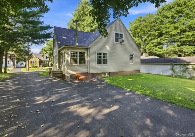 Photo 3 of Single family home for sale at 43 Elm St, Wawarsing, NY 12428 | MLS# 1032075 | Listing updated on 2026-10-04