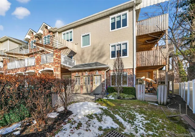 2nd image of 2 Bluefield Dr, Ramapo, NY 10977