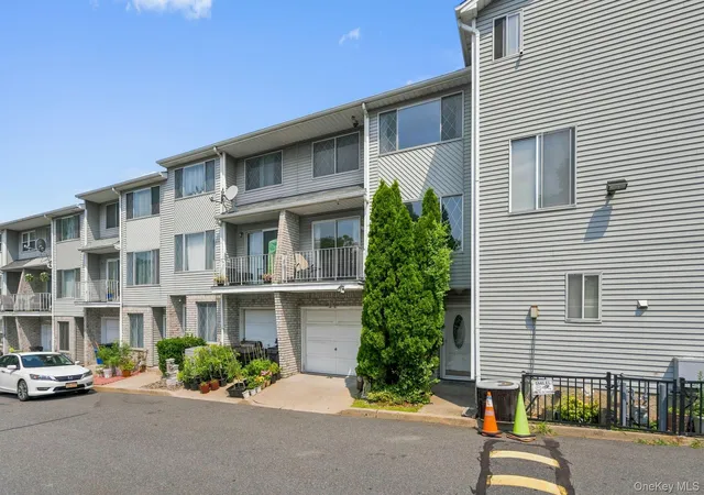 Photo 1 of Single family home for sale at 110 Vogel Loop, New York, NY 10314 | MLS# 1032088 | Listing updated on 2026-08-03