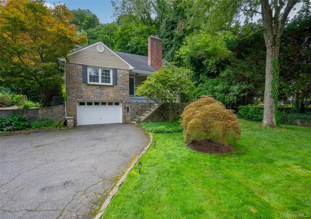 Photo 3 of Sale Pending at 1108 Post Rd, Scarsdale, NY 10583 | MLS# 1032104 | Listing updated on 2026-08-29