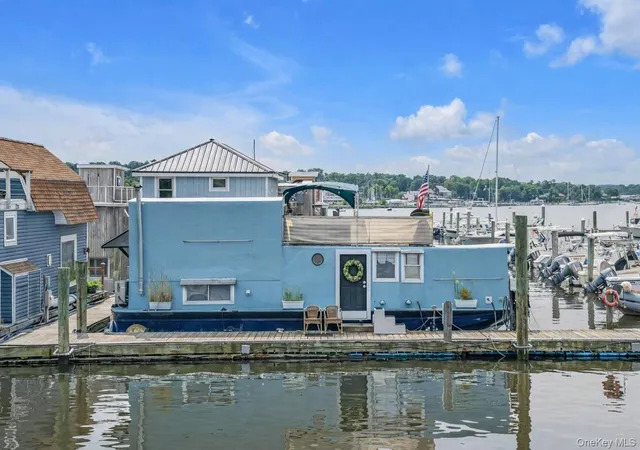 Photo 1 of Single family home for sale at 24 Matinecock Ave, North Hempstead, NY 11050 | MLS# 1032119 | Listing updated on 2026-09-18