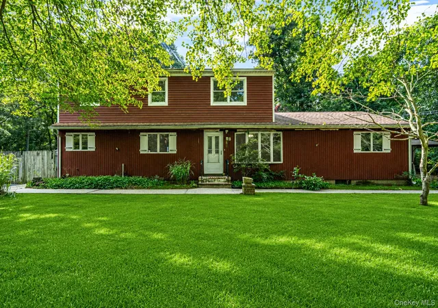 Photo 1 of Sale Pending at 8 Swezey Ln, Brookhaven, NY 11953 | MLS# 1032130 | Listing updated on 2026-08-22