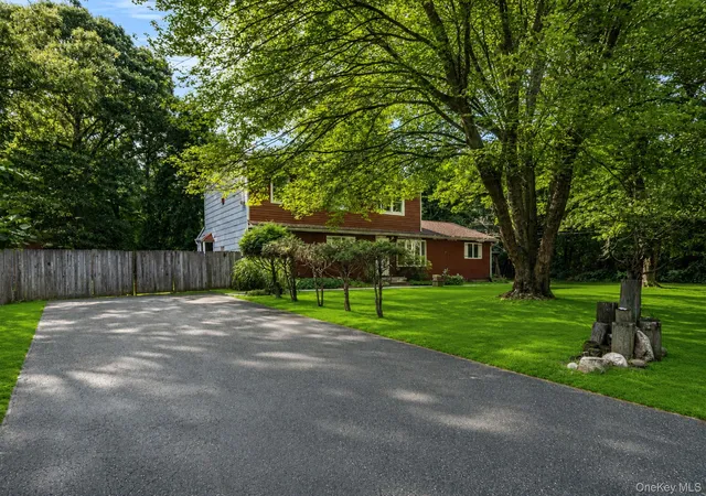 Photo 2 of Sale Pending at 8 Swezey Ln, Brookhaven, NY 11953 | MLS# 1032130 | Listing updated on 2026-08-22