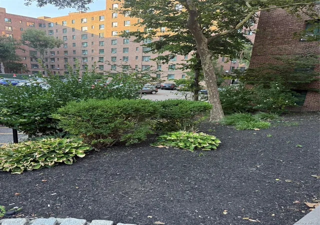 Photo 3 of Condo for sale at 11 Metropolitan Oval #7B, New York, NY 10462 | MLS# 1032131 | Listing updated on 2026-08-29