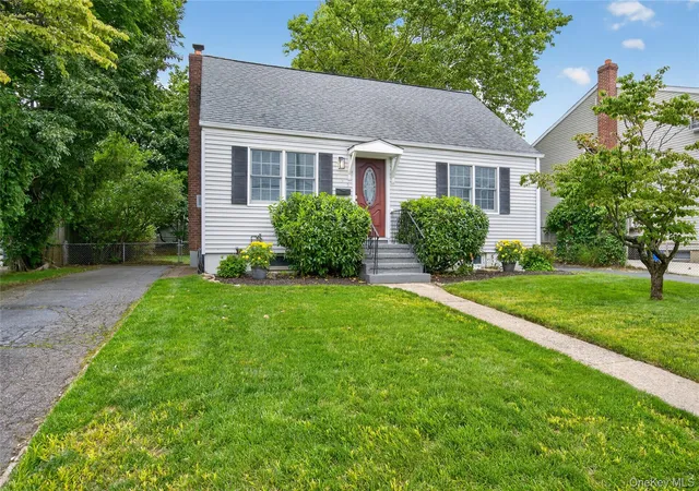 Photo 2 of Sale Pending at 135 N Wantagh Ave, Hempstead, NY 11756 | MLS# 1032140 | Listing updated on 2026-08-12