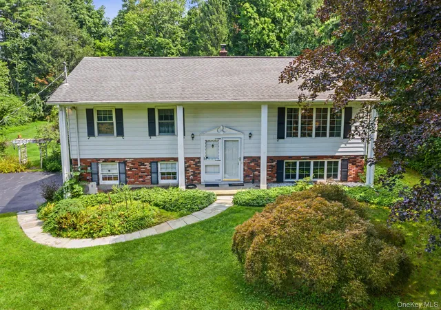 Photo 2 of Sale Pending at 1564 Old Baldwin Rd, Yorktown, NY 10598 | MLS# 1032148 | Listing updated on 2026-10-07