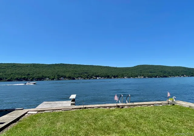 Photo 3 of Sale Pending at 9 Walts Way, Warwick (town), NY 10925 | MLS# 1032153 | Listing updated on 2026-08-26