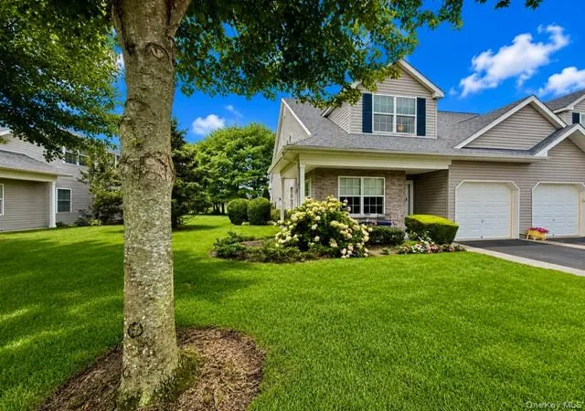 Photo 2 of Sale Pending at 129 Maya Cir, Islip, NY 11722 | MLS# 1032167 | Listing updated on 2026-09-05