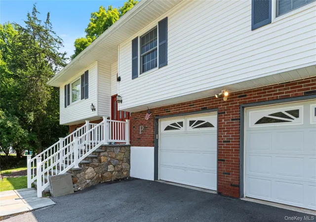 Photo 3 of Sale Pending at 5 Colette Dr, Poughkeepsie (town), NY 12601 | MLS# 1032188 | Listing updated on 2026-08-15