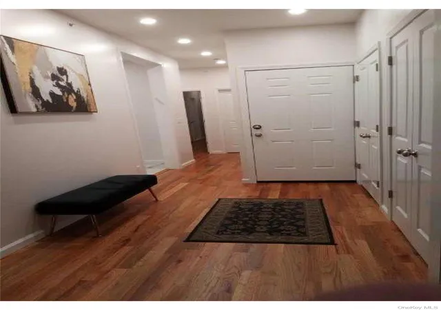 Listing Photo 3 - Condo for sale in building located at 6 Amsterdam, Monroe, NY 10950 - Unit #304