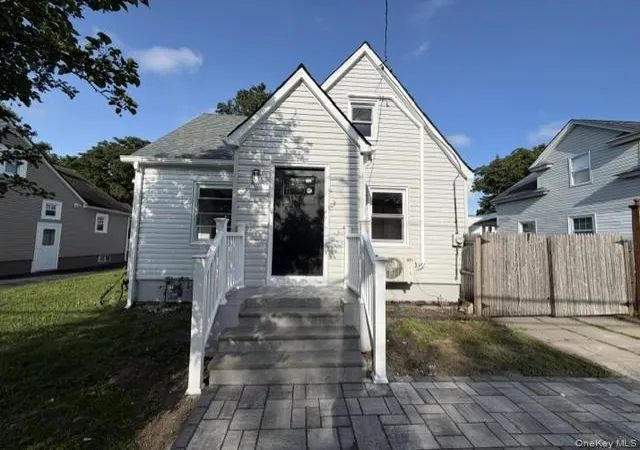 Photo 1 of Sale Pending at 60 Center Ave, Islip, NY 11706 | MLS# 1032226 | Listing updated on 2026-08-11