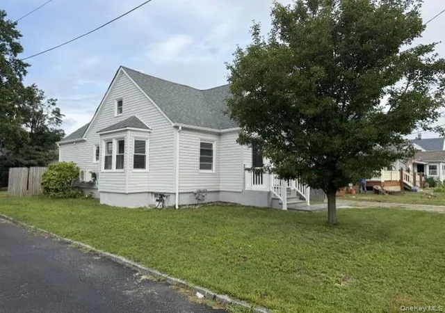 Photo 2 of Sale Pending at 60 Center Ave, Islip, NY 11706 | MLS# 1032226 | Listing updated on 2026-08-11