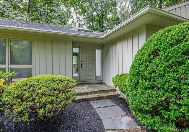 Photo 2 of Single family home for sale at 30 Fairway Dr, Brookhaven, NY 11777 | MLS# 1032233 | Listing updated on 2026-10-07