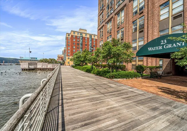 Photo 3 of Sale Pending at 23 Water Grant St #8I, Yonkers, NY 10701 | MLS# 1032235 | Listing updated on 2026-10-06