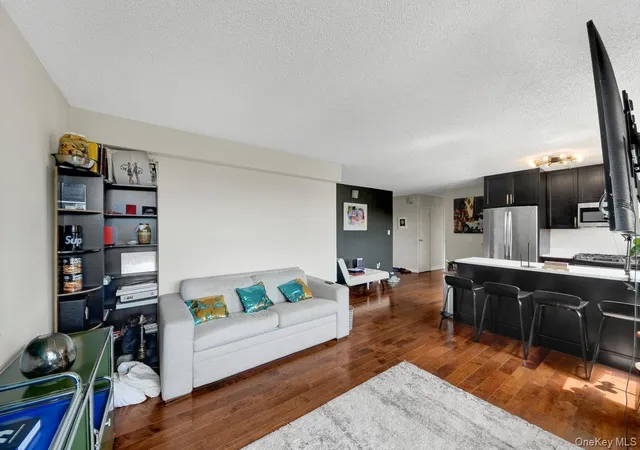 Photo 4 of Condo for sale at 2287 Johnson Ave #4F, New York, NY 10463 | MLS# 1032238 | Listing updated on 2026-10-04
