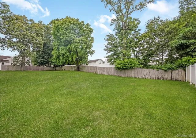 46th image of 38 Wall St, Babylon, NY 11735 | MLS# 1032242