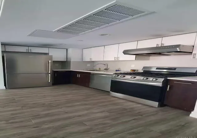 Listing Photo 4 - Condo for sale in building located at 65-18 Austin St, New York, NY 11374 - Unit #2B