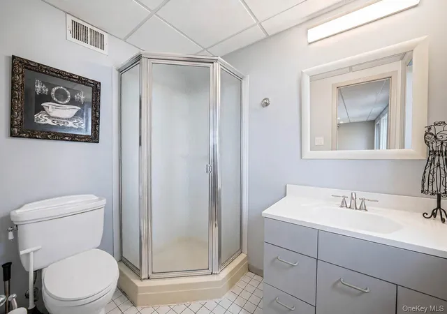 29th image of 1 Rutgers St, Smithtown, NY 11787 | MLS# 1032258