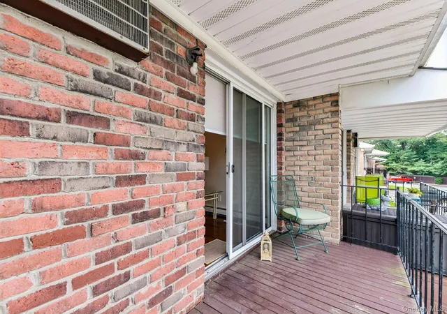 18th image of 15 Springwood Dr, Babylon, NY 11703 | MLS# 1032270
